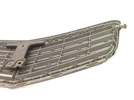 Mercedes-Benz C W204 Maskownica / Grill / Atrapa górna chłodnicy A2048801283