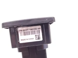 Ford Mondeo MK V USB-pistokeliitin GC3T-14G332-AA