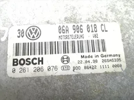 Volkswagen Golf Cross Sterownik / Moduł ECU 06A906018CL