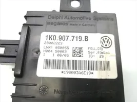 Volkswagen Golf V Boîtier module alarme 1K0907719B