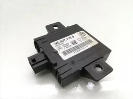 Volkswagen Golf V Boîtier module alarme 1K0907719B