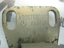 Mercedes-Benz Sprinter W901 W902 W903 W904 Traba/gancho de cierre de puerta de carga A9067600177
