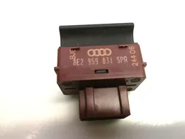 Audi A4 S4 B7 8E 8H Interrupteur d'ouverture de coffre 8E2959831