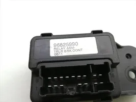 Chevrolet Captiva Module de frein de stationnement 96825990