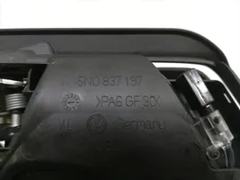 Volkswagen Tiguan Klamka wewnętrzna drzwi 5N0837197