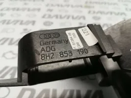 Audi A4 S4 B8 8K Kojelaudan hansikaslokeron lista 8H2853190