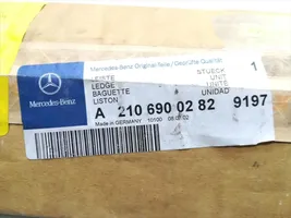 Mercedes-Benz E AMG W210 Apdaila sparno (moldingas) A2106900282