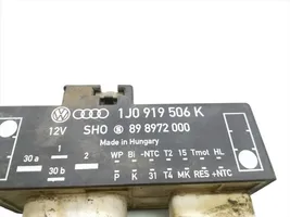 Audi TT Mk1 Lämpöpuhaltimen tuulettimen rele 1J0919506K