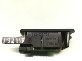 Volkswagen Touareg I Câble adaptateur AUX 1K0035724