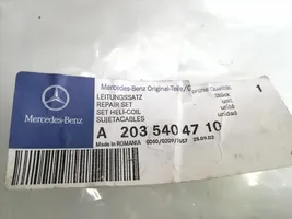 Mercedes-Benz C AMG W203 Inna wiązka przewodów / kabli A2035404710
