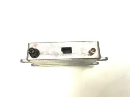 Mercedes-Benz CLK AMG A208 C208 Antennenverstärker Signalverstärker 2038201785