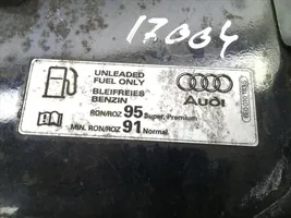 Audi A4 S4 B7 8E 8H Sportello del serbatoio del carburante 8E0010183S