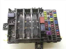 Honda Civic IX Module de fusibles TV0-E210