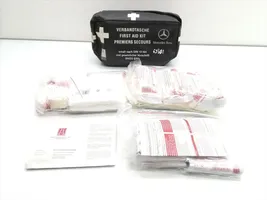 Mercedes-Benz C W203 Kit di pronto soccorso 
