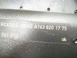 Mercedes-Benz ML W163 Radio antena A1638201775