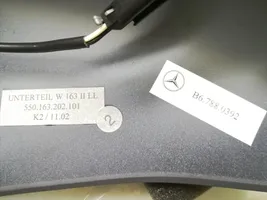 Mercedes-Benz G W461 463 Etuoven diskanttikaiutin B67880392