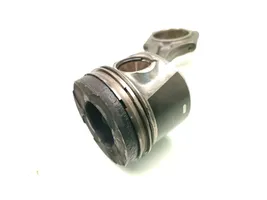 Volvo V40 Piston avec bielle 