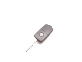Volkswagen Polo V 6R Ignition key/card 5K0837202AD