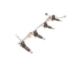 Opel Astra J Set di iniettori 55562599