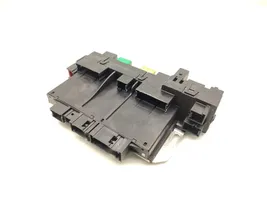 Mercedes-Benz CL C215 Module de fusibles A0265455332