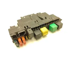 Mercedes-Benz CL C215 Module de fusibles A0265455332