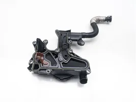 Volkswagen Golf VI Separatore dello sfiato dell’olio 06H103226A