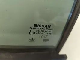 Nissan Pathfinder R51 Vetro del finestrino della portiera posteriore DOT211M92AS3