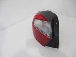 Hyundai i10 Luz trasera/de freno 92401K7000