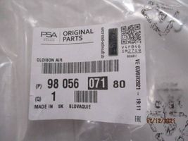 Peugeot 5008 II Osłona pasa przedniego 9805607180