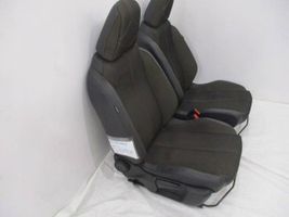 DS Automobiles 3 Crossback Fotele / Kanapa / Komplet 