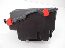 Peugeot 5008 II Coperchio scatola dei fusibili 9678633380