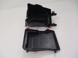 Peugeot 5008 II Coperchio scatola dei fusibili 9678633380