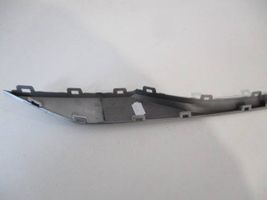 Peugeot 208 Moulure de pare-chocs avant 9831701680