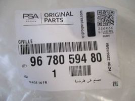 Peugeot 2008 I Unteres Gitter dreiteilig vorne 9678059480