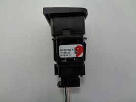 Renault Kadjar Botón interruptor de luz de peligro 252900624R