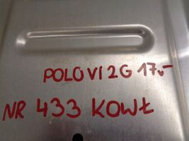 Volkswagen Polo VI AW Moottorin alustan välipohjan roiskesuoja 2Q0825229