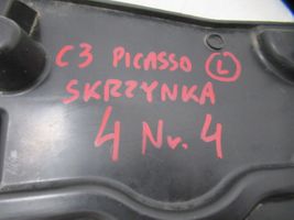 Citroen C3 Picasso Prowadnica powietrza intercoolera 9802945380