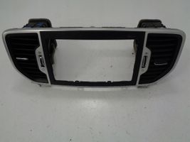 KIA Sportage Verkleidung Radio / Navigation 