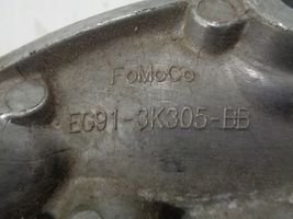 Ford Kuga II Pusašio pakabinamo guolio kronšteinas EG913K305BB