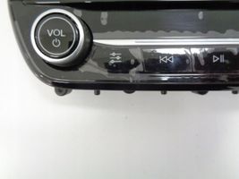 Ford Fiesta Panel / Radioodtwarzacz CD/DVD/GPS H1BT18C815VV