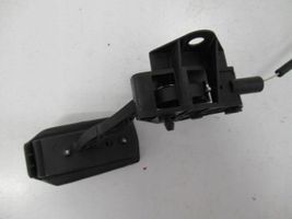 Peugeot 5008 Engine bonnet/hood lock release cable 