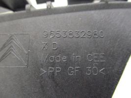 Citroen C4 Grand Picasso Support de montage de pare-chocs avant 9653832980 7840V2