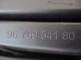 Peugeot 301 Kratka dolna zderzaka przedniego 9676954180