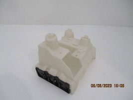 Peugeot 208 Fuse box cover 9674309680