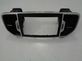 KIA Sportage Dashboard center trim panel 