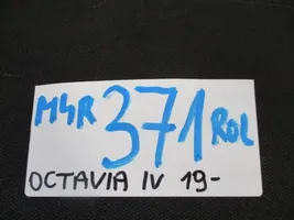 Skoda Octavia Mk4 Roleta bagażnika 5E7867871