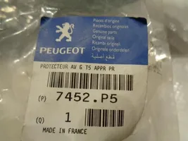 Peugeot 307 Moulure de pare-chocs avant 9634013577