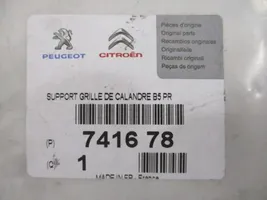 Citroen C4 I Plaque avant support serrure de capot 741678