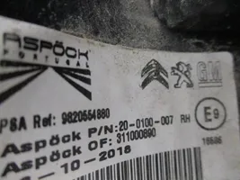 Opel Combo E Lampa tylna 9820554880