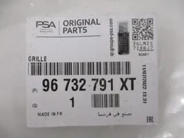 Citroen DS5 Griglia superiore del radiatore paraurti anteriore 96732791XT